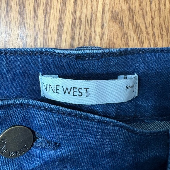 Nine West women’s size 12 shorts - Picture 3 of 5